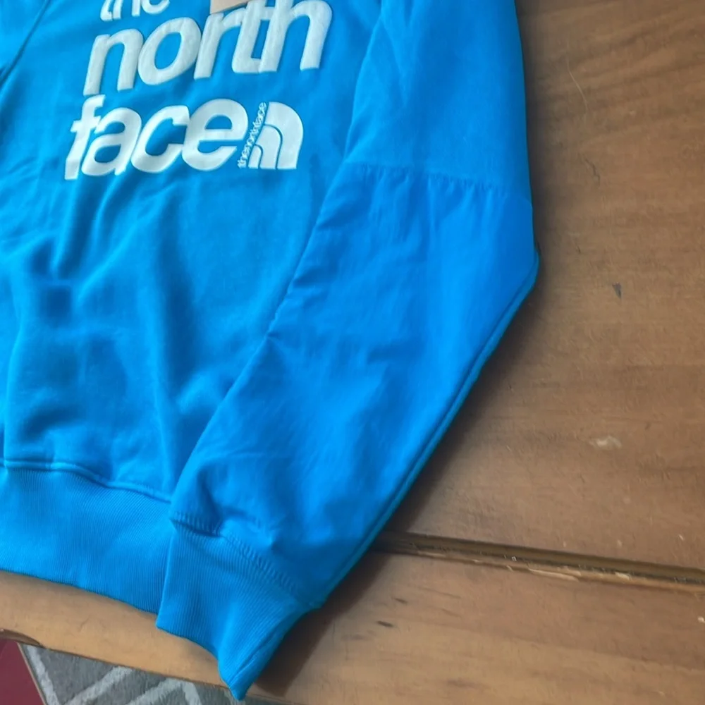 The North Face Blue Crewneck Vibrant Style Size Small